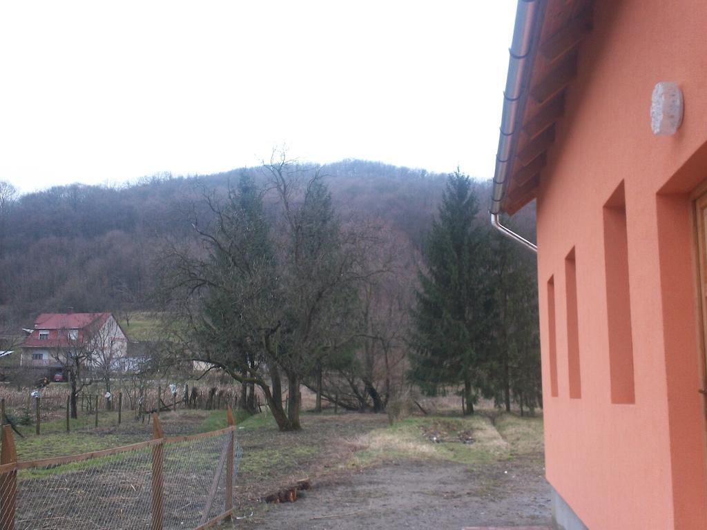 Szikla Vendeghaz Hotel Istenmezeje ภายนอก รูปภาพ